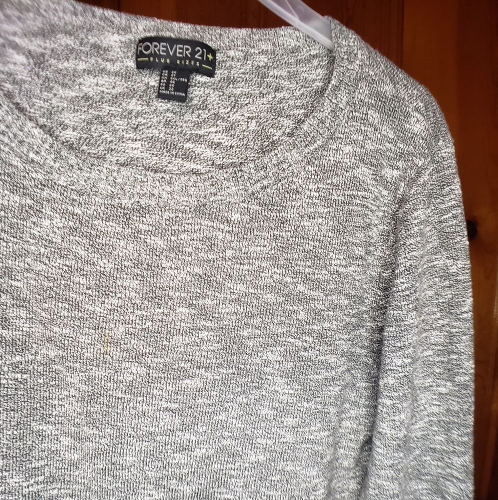 Gray and black Sweater Forever 21 Sweater Long sleeve sweater Crop sweater - Picture 2 of 5